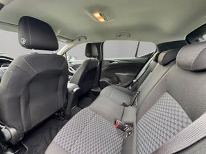 Opel Astra 5p 120 Aniversario 1.6 CDTI 81 kW (110 CV) Start/Stop - Foto 22