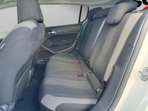 Peugeot 308 5p Style 1.6 BlueHDi 100 - Foto 24