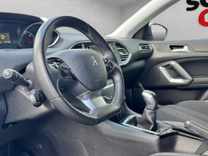 Peugeot 308 5p Style 1.6 BlueHDi 100 - Foto 6