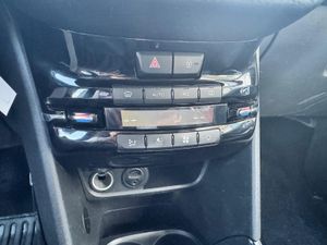 Peugeot 2008 Allure 1.2 PureTech 110 S&S - Foto 22