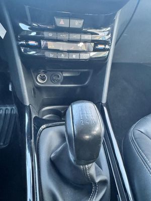 Peugeot 2008 Allure 1.2 PureTech 110 S&S - Foto 21