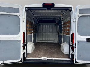 Citroën Jumper BlueHDi 103KW 140CV Furgon 35L2H2 - Foto 21