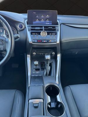 Lexus NX 300h Premium 2WD - Foto 15