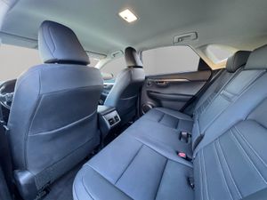 Lexus NX 300h Premium 2WD - Foto 21