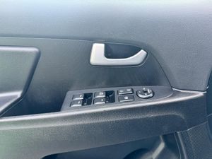 Kia Sportage 1.6 GDi 135 CV Concept 4x2 - Foto 18