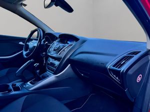Ford Focus Berlina Trend 1.0 EcoBoost  Auto-Start-Stop 100 CV - Foto 10