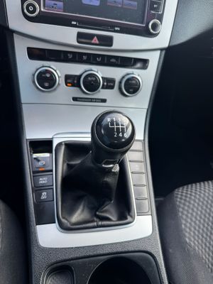 Volkswagen Passat Advance 1.6 TDI 105 CV BlueMotion Technology - Foto 18