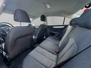 Volkswagen Passat Advance 1.6 TDI 105 CV BlueMotion Technology - Foto 24
