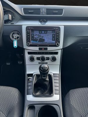 Volkswagen Passat Advance 1.6 TDI 105 CV BlueMotion Technology - Foto 17