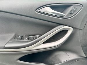 Opel Astra 5p 120 Aniversario 1.6 CDTI 81 kW (110 CV) Start/Stop - Foto 17