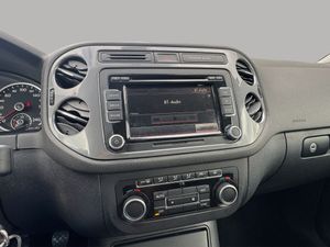 Volkswagen Tiguan Tiguan Advance 2.0 TDI 140 CV BlueMotion Technology 4x2 - Foto 13