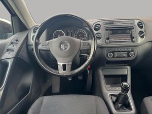 Volkswagen Tiguan Tiguan Advance 2.0 TDI 140 CV BlueMotion Technology 4x2 - Foto 20