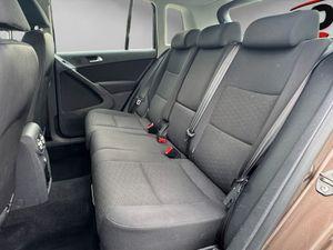Volkswagen Tiguan Tiguan Advance 2.0 TDI 140 CV BlueMotion Technology 4x2 - Foto 24