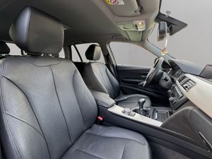 BMW Serie 3 320d EfficientDynamics Touring - Foto 11
