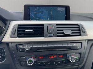 BMW Serie 3 320d EfficientDynamics Touring - Foto 13