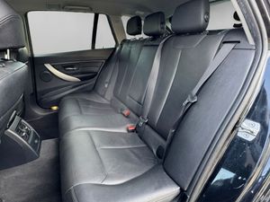 BMW Serie 3 320d EfficientDynamics Touring - Foto 24