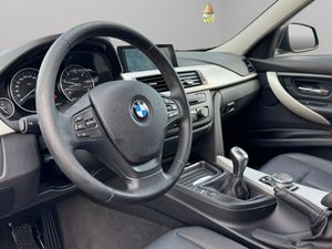 BMW Serie 3 320d EfficientDynamics Touring - Foto 6