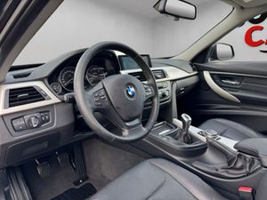 BMW Serie 3 320d EfficientDynamics Touring - Foto 7