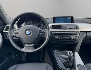 BMW Serie 3 320d EfficientDynamics Touring - Foto 20