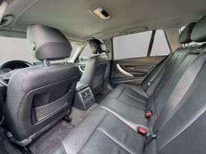 BMW Serie 3 320d EfficientDynamics Touring - Foto 23