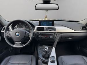 BMW Serie 3 320d EfficientDynamics Touring - Foto 21