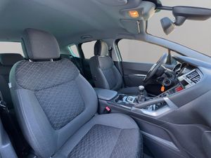 Peugeot 3008 Style 1.6 BlueHDi 120 - Foto 11