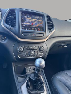 Jeep Cherokee 2.0 Diesel 140 CV Limited 4x2 - Foto 18