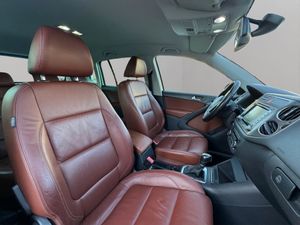 Volkswagen Tiguan +Motion 2.0 TDI 140 CV 4Motion DSG - Foto 11