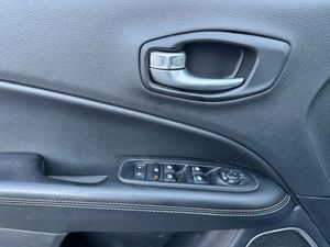 Jeep Compass Limited 1.4 MultiAir 103 kW - Foto 19
