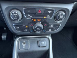 Jeep Compass Limited 1.4 MultiAir 103 kW - Foto 22