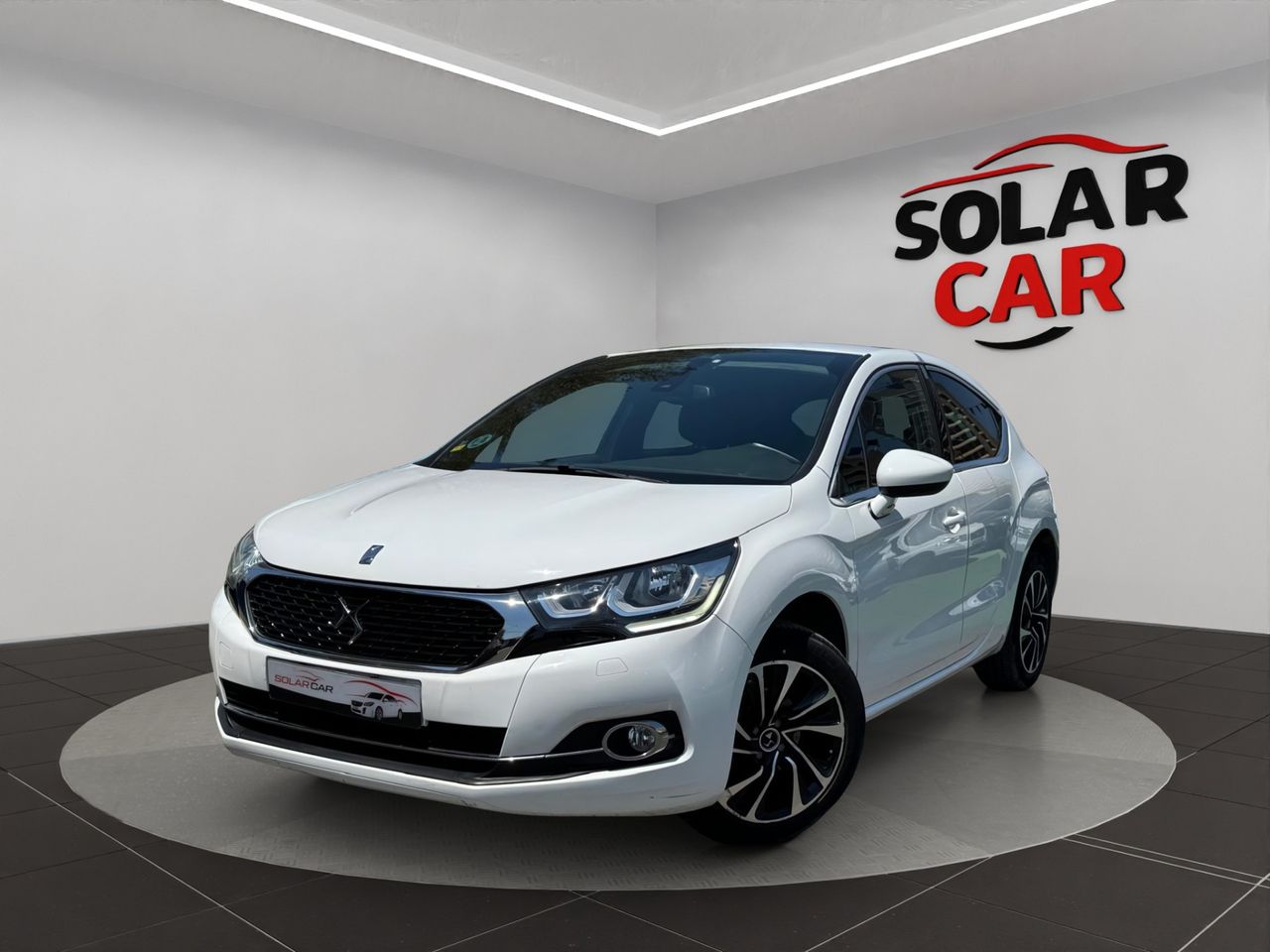 DS DS 4 BlueHDi 100 Desire - Foto 1
