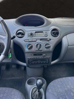 Toyota Yaris 5p 1.3 VVT-i Luna - Foto 12