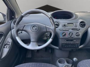 Toyota Yaris 5p 1.3 VVT-i Luna - Foto 18