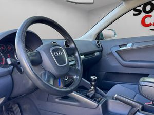 Audi A3 1.6 FSI Ambiente - Foto 6