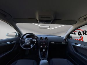 Audi A3 1.6 FSI Ambiente - Foto 18