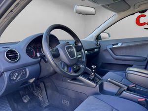 Audi A3 1.6 FSI Ambiente - Foto 7