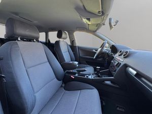 Audi A3 1.6 FSI Ambiente - Foto 11