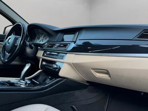 BMW Serie 5 520d Berlina Aut. - Foto 10
