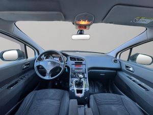 Peugeot 5008 Active 2.0 BlueHDi 150 - Foto 18