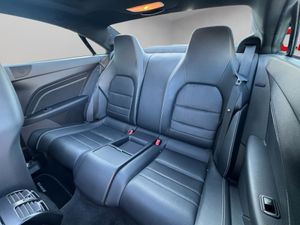 Mercedes Clase E E 250 Coupé - Foto 24