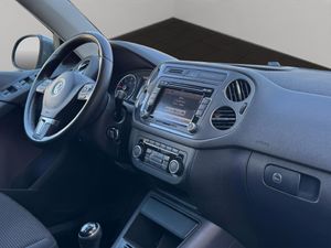 Volkswagen Tiguan T1 2.0 TDI 110 CV BlueMotion Technology 4x2 - Foto 9