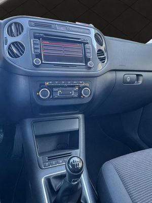 Volkswagen Tiguan T1 2.0 TDI 110 CV BlueMotion Technology 4x2 - Foto 18