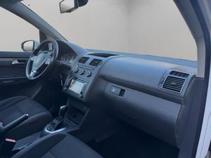 Volkswagen Touran Advance 2.0 TDI 140 CV DSG - Foto 10