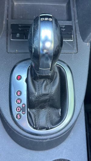 Volkswagen Touran Advance 2.0 TDI 140 CV DSG - Foto 19