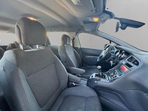 Peugeot 5008 Active 2.0 BlueHDi 150 - Foto 11