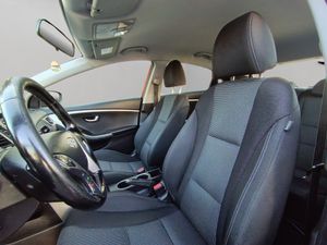 Hyundai i30 5p 1.4 CRDi 90 CV Go! - Foto 8