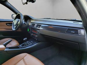 BMW Serie 3 318d Berlina - Foto 10