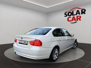 BMW Serie 3 318d Berlina - Foto 23