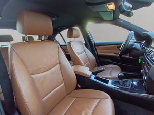 BMW Serie 3 318d Berlina - Foto 11