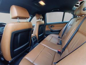 BMW Serie 3 318d Berlina - Foto 21